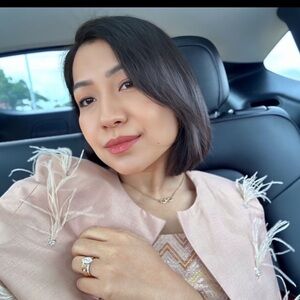 Meet your Posher, Vivian